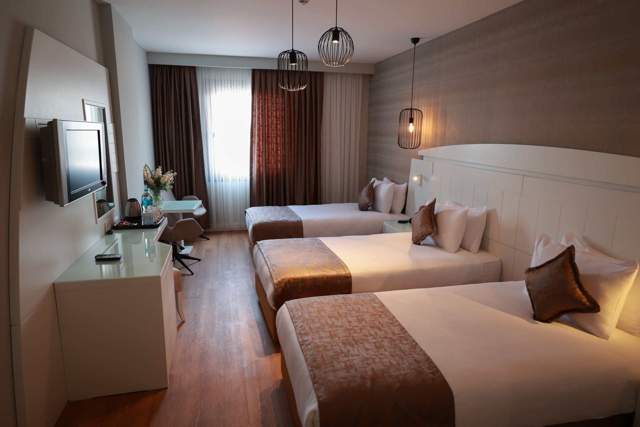 triple_room-scaled